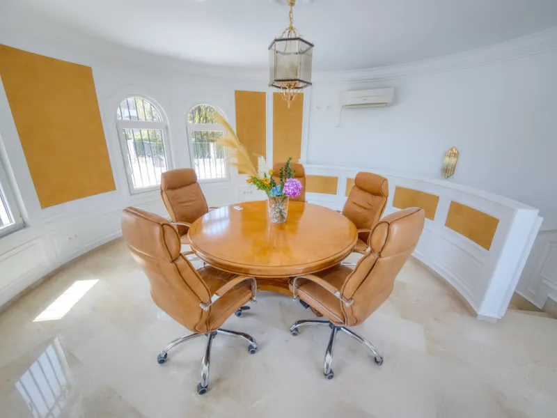 LUXURY VILLA – 2000 SQM PLOT – BENALMADENA