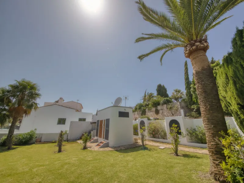 LUXURY VILLA – 2000 SQM PLOT – BENALMADENA