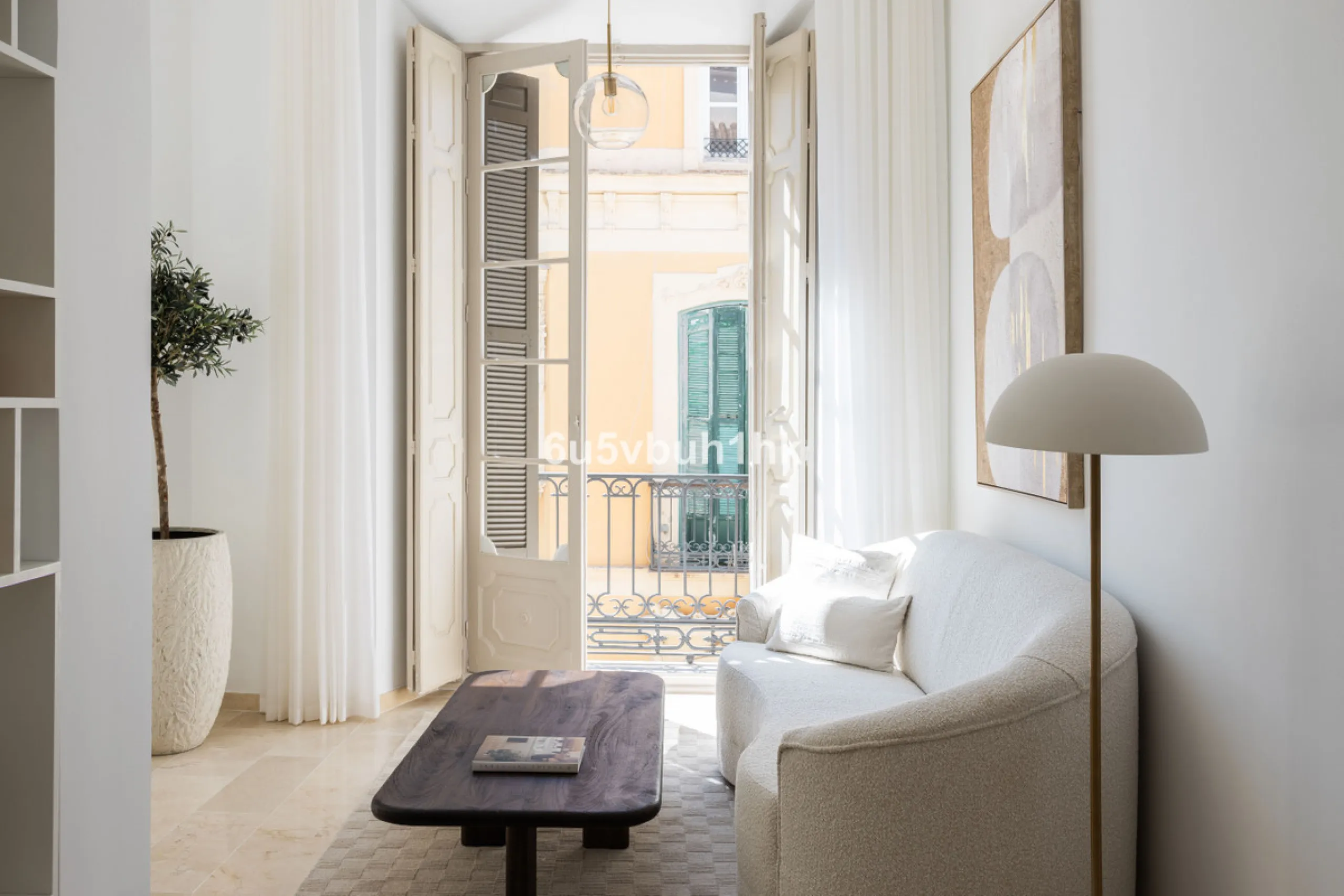 Apartment - Middle Floor Apartment в продаже в Málaga, Málaga. В доме 3 спален и 2 ванных комнат. Площадь дома 106 м²