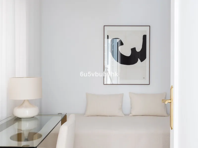 Apartment - Middle Floor Apartment в продаже в Málaga, Málaga. В доме 3 спален и 2 ванных комнат. Площадь дома 106 м²