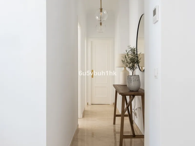 Apartment - Middle Floor Apartment в продаже в Málaga, Málaga. В доме 3 спален и 2 ванных комнат. Площадь дома 106 м²