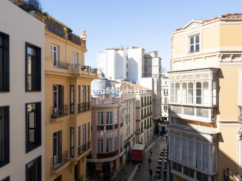 Apartment - Middle Floor Apartment в продаже в Málaga, Málaga. В доме 3 спален и 2 ванных комнат. Площадь дома 106 м²
