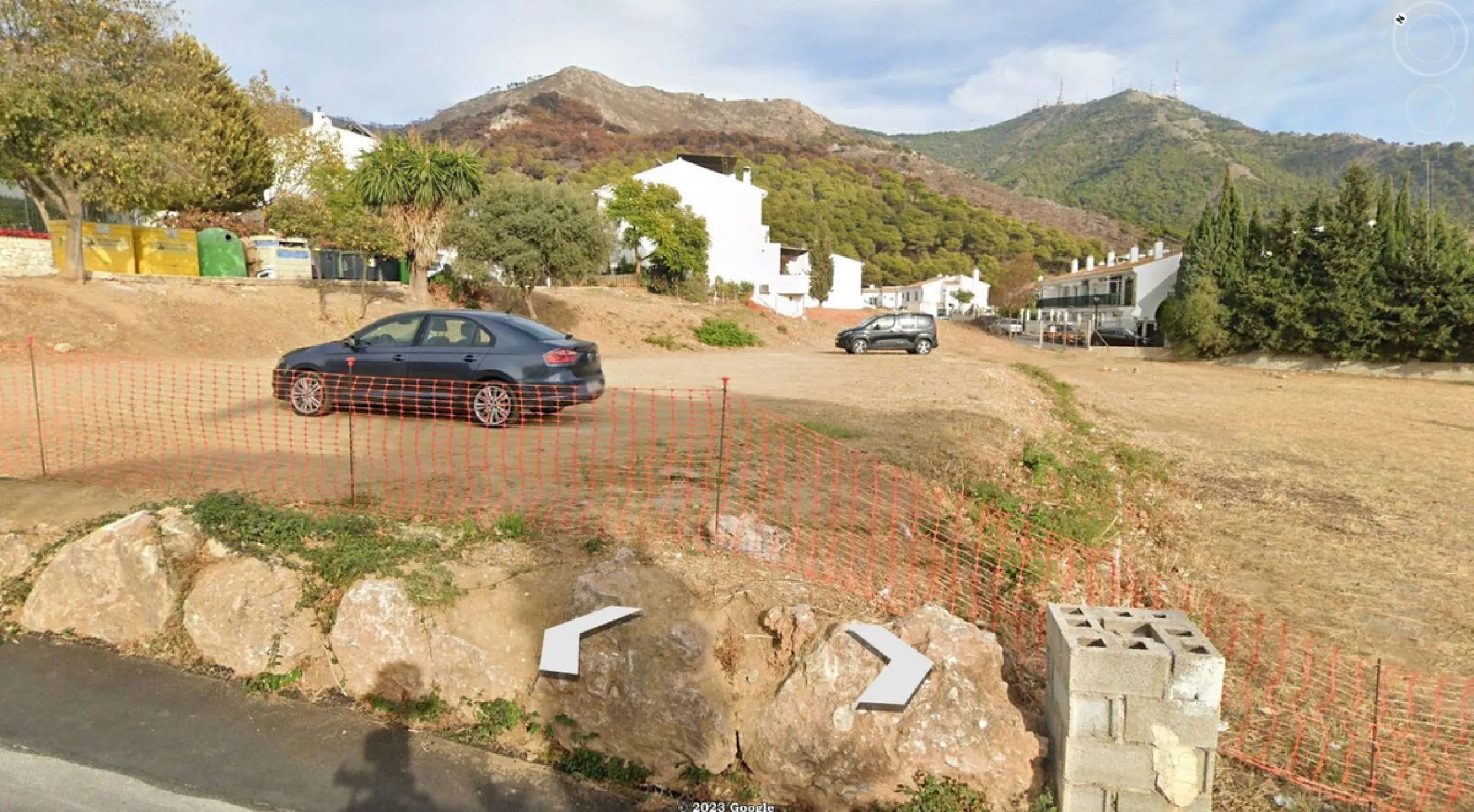 2 COMMERCIAL PLOTS FOR SALE near MIJAS PUEBLO with project to build promotion of: