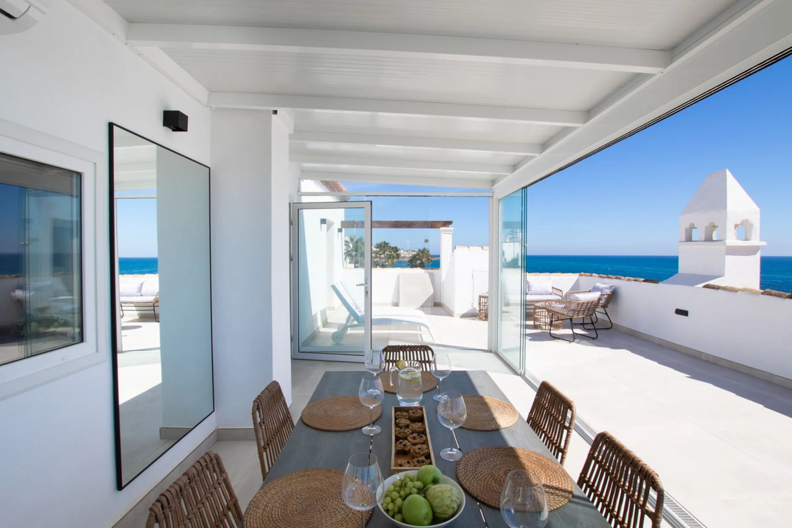 Exclusively! This unique penthouse for rent is located on the Costa del Sol, front line beach, with stunning views of the sea, sand, beach, Africa, Gibraltar, the promenade.