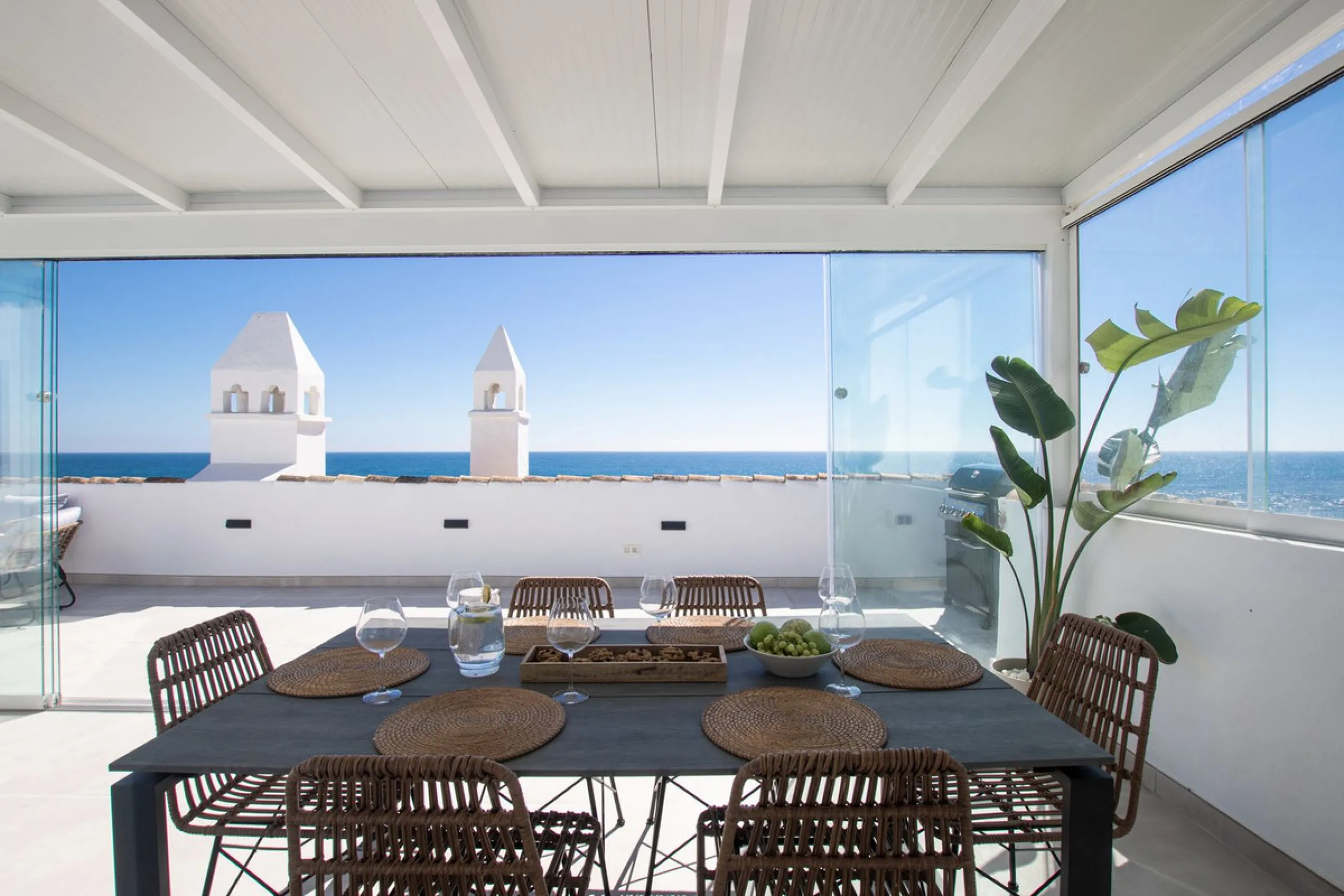 Exclusively! This unique penthouse for rent is located on the Costa del Sol, front line beach, with stunning views of the sea, sand, beach, Africa, Gibraltar, the promenade.