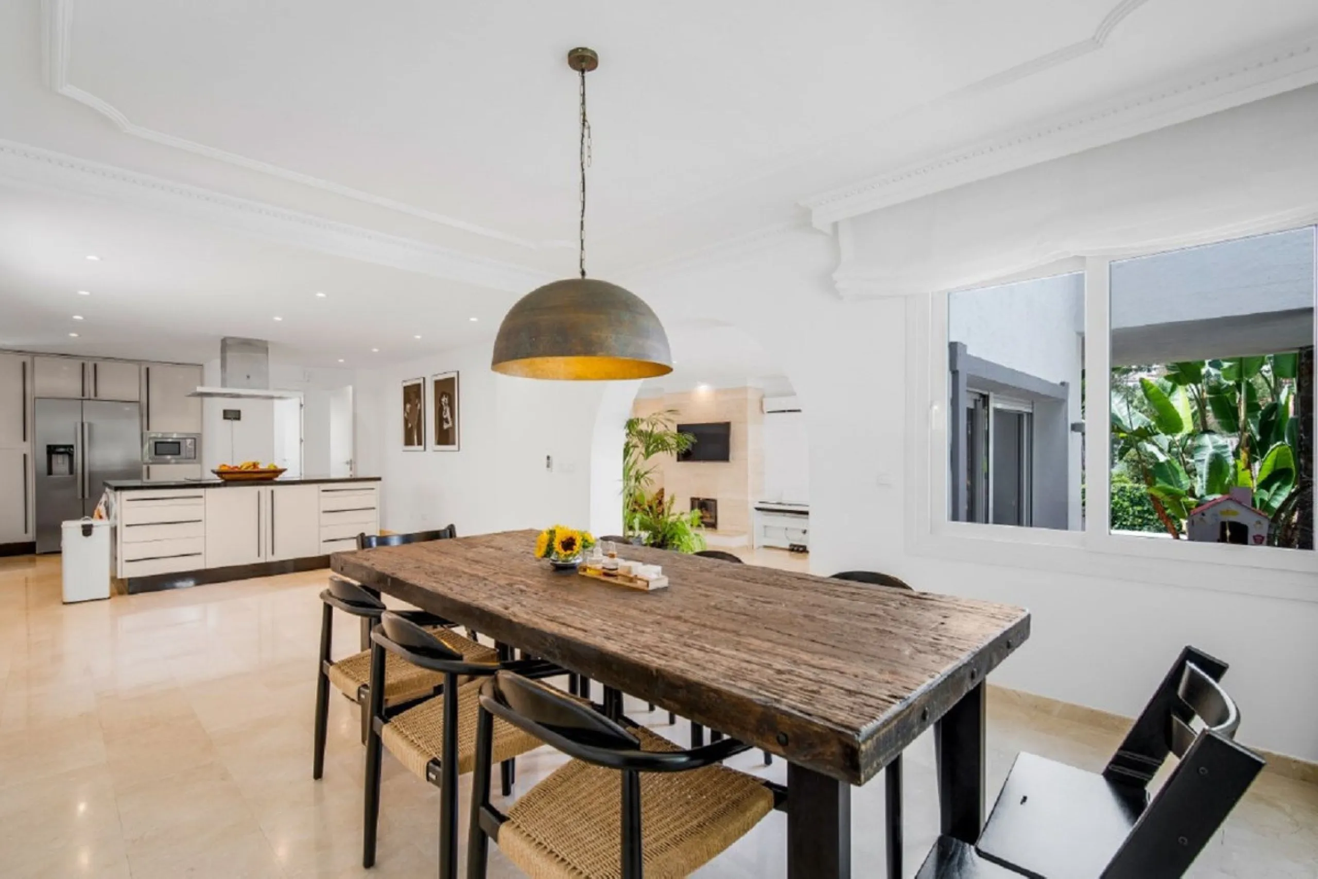 Beautifully renovated Private villa in Dame de Noche