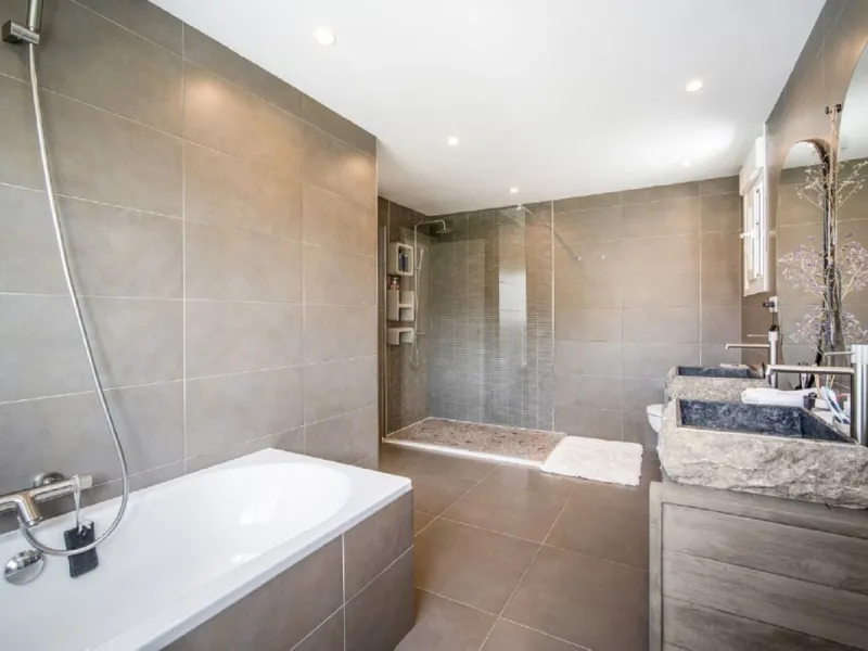 Beautifully renovated Private villa in Dame de Noche