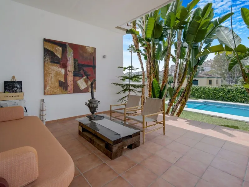 Beautifully renovated Private villa in Dame de Noche