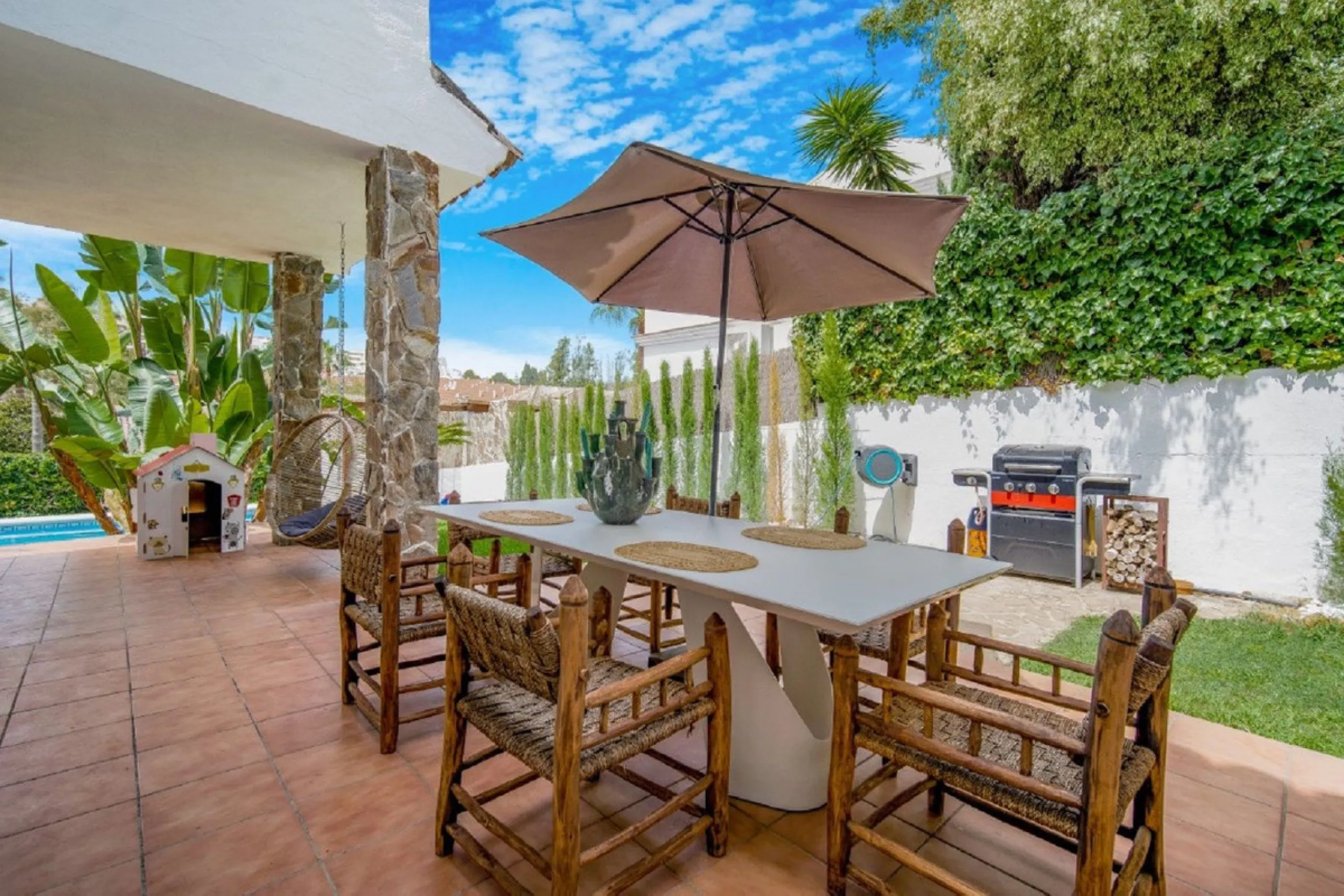 Beautifully renovated Private villa in Dame de Noche