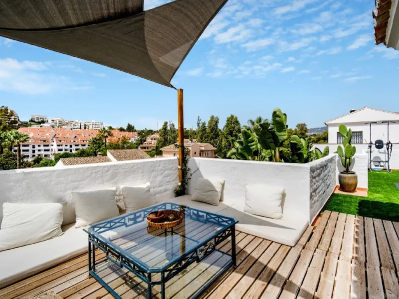 Beautifully renovated Private villa in Dame de Noche