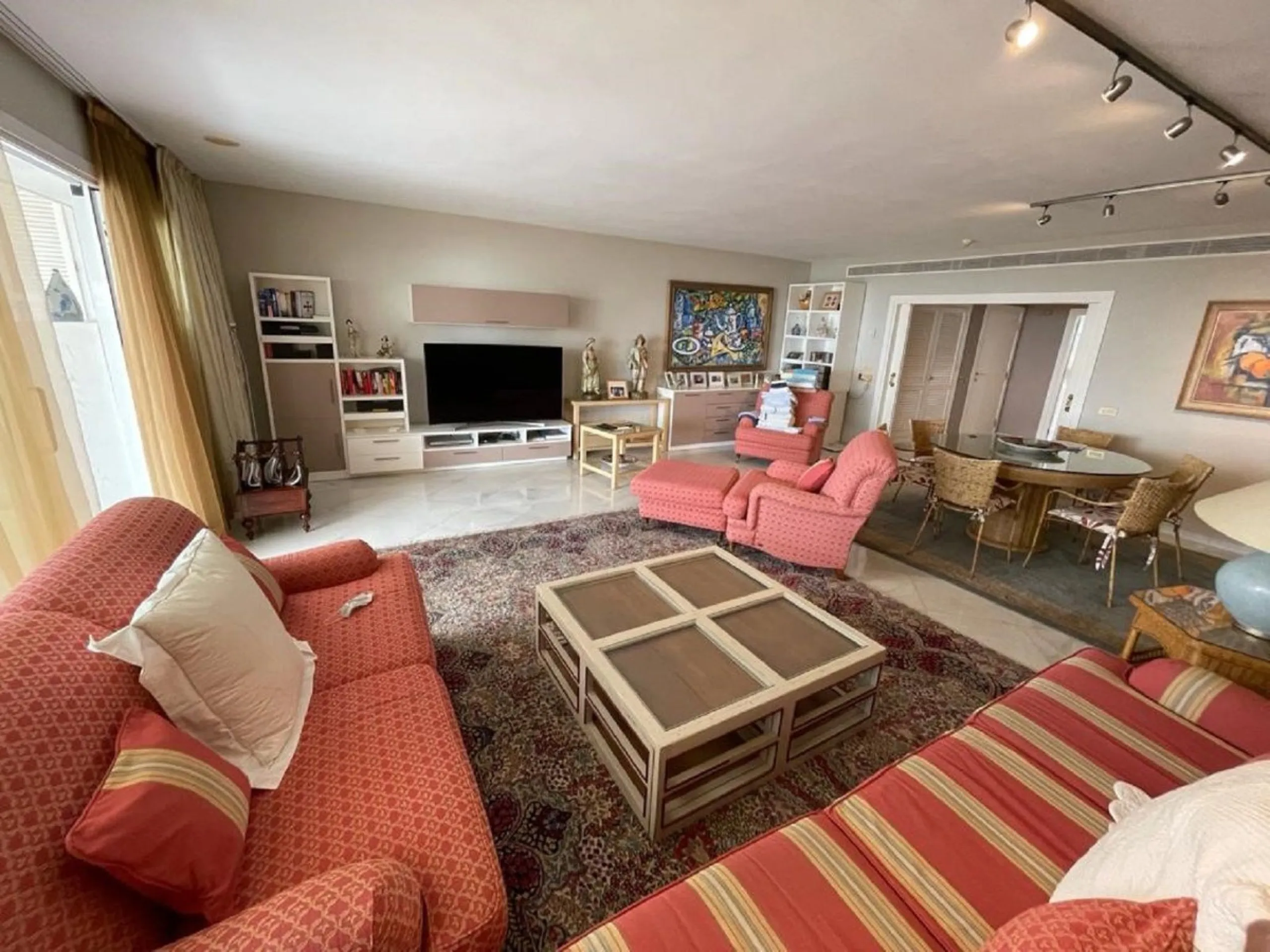 SECOND FLOOR APARTMENT IN LOS GRANADOS II IN PUERTO BANUS