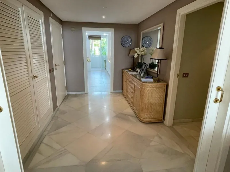 SECOND FLOOR APARTMENT IN LOS GRANADOS II IN PUERTO BANUS