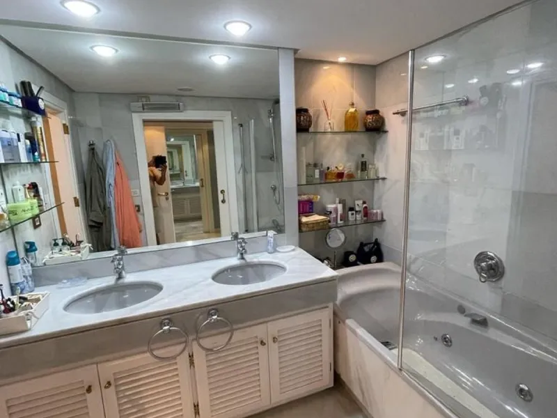 SECOND FLOOR APARTMENT IN LOS GRANADOS II IN PUERTO BANUS