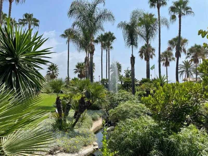 SECOND FLOOR APARTMENT IN LOS GRANADOS II IN PUERTO BANUS