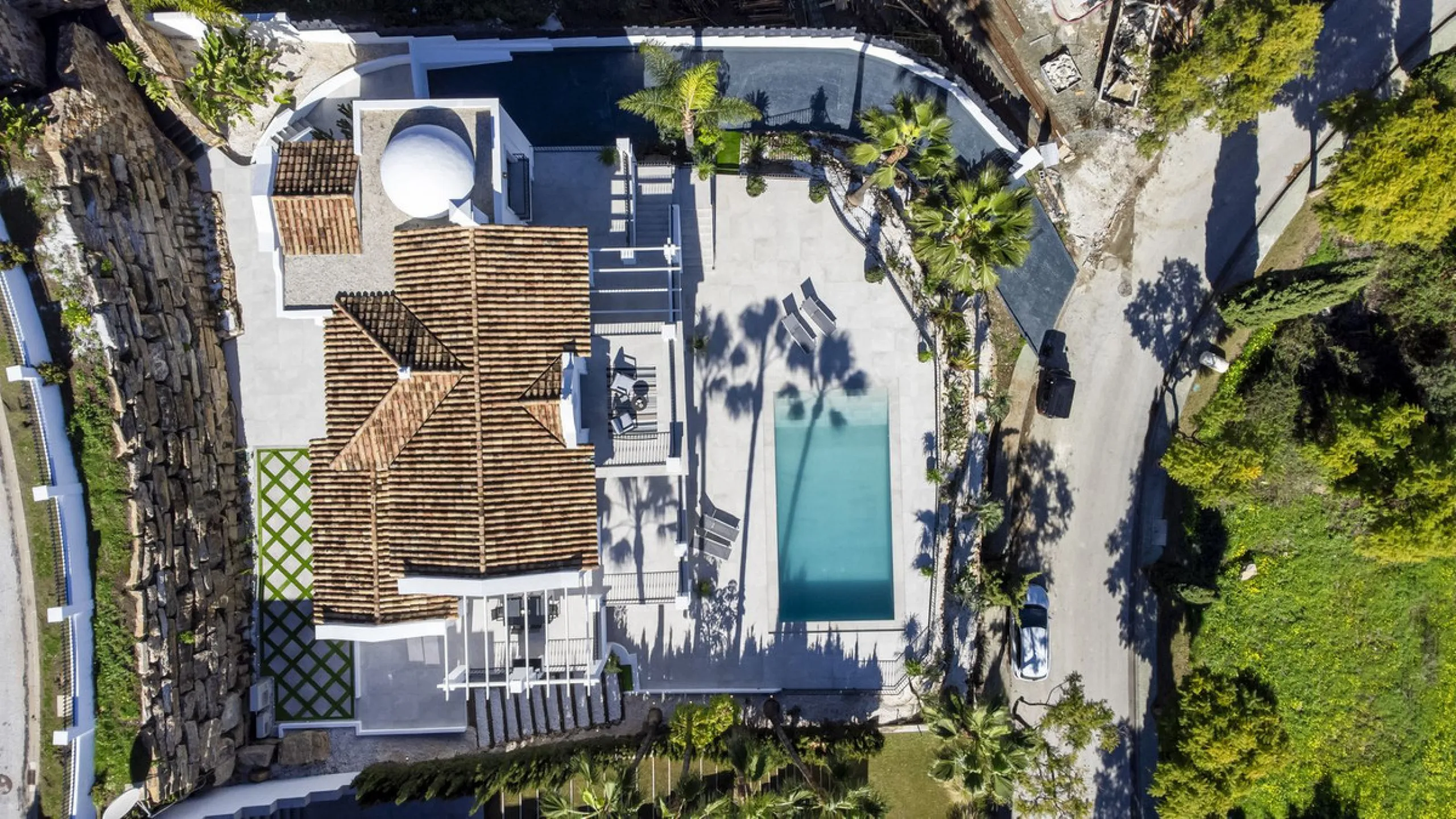 Fully renovated (key ready) completely furnished villa in the Los Flamingos Golf Resort