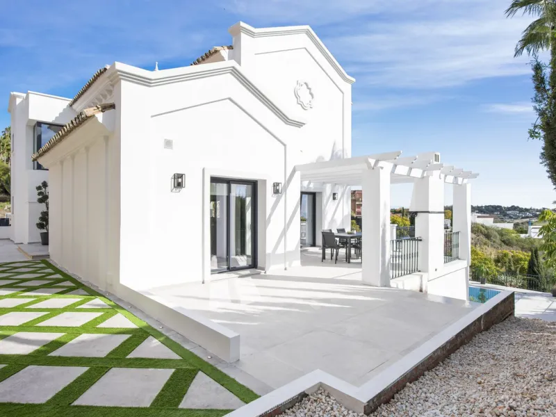 Fully renovated (key ready) completely furnished villa in the Los Flamingos Golf Resort