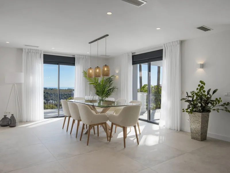 Fully renovated (key ready) completely furnished villa in the Los Flamingos Golf Resort
