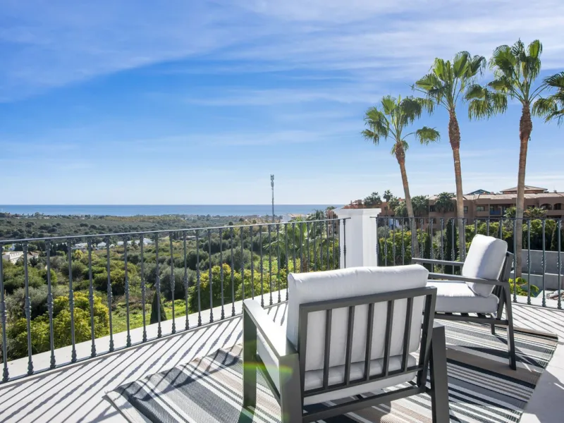 Fully renovated (key ready) completely furnished villa in the Los Flamingos Golf Resort