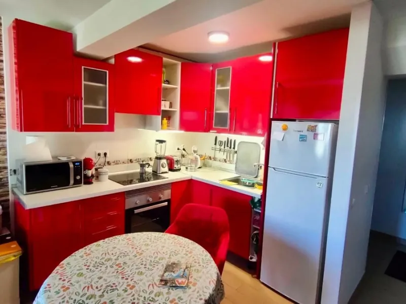 Nice apartment in El Chaparral, Mijas, in a quiet and well-kept urbanización.