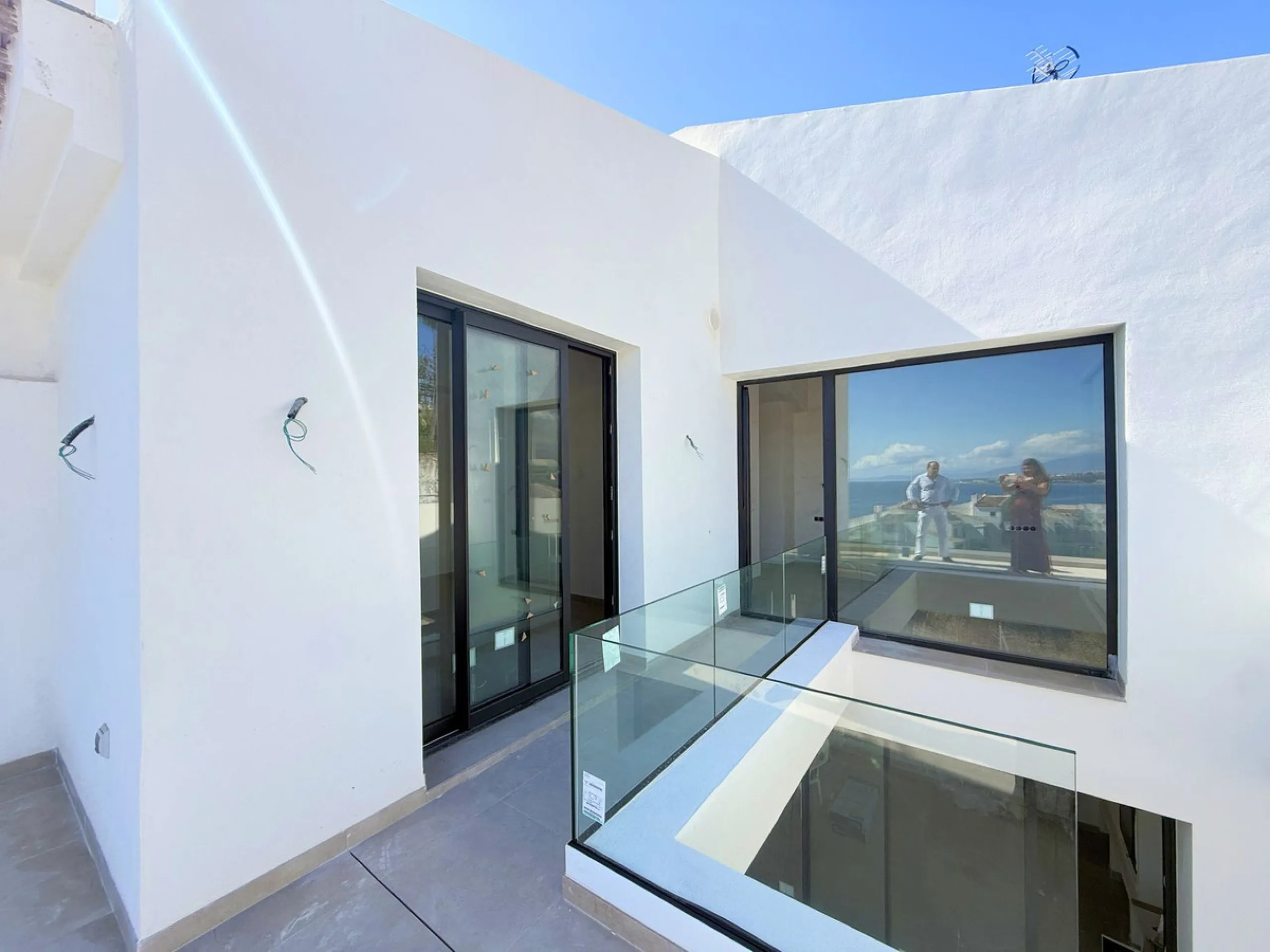 House - Semi-Detached House в продаже в Estepona, Málaga. В доме 2 спален и 2 ванных комнат. Площадь дома 124 м². Площадь участка 151 м²