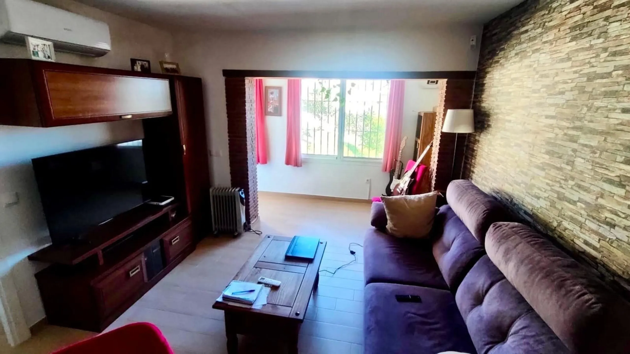 Apartment - Middle Floor Apartment в продаже в Mijas, Málaga. В доме 3 спален и 1 ванных комнат. Площадь дома 73 м²