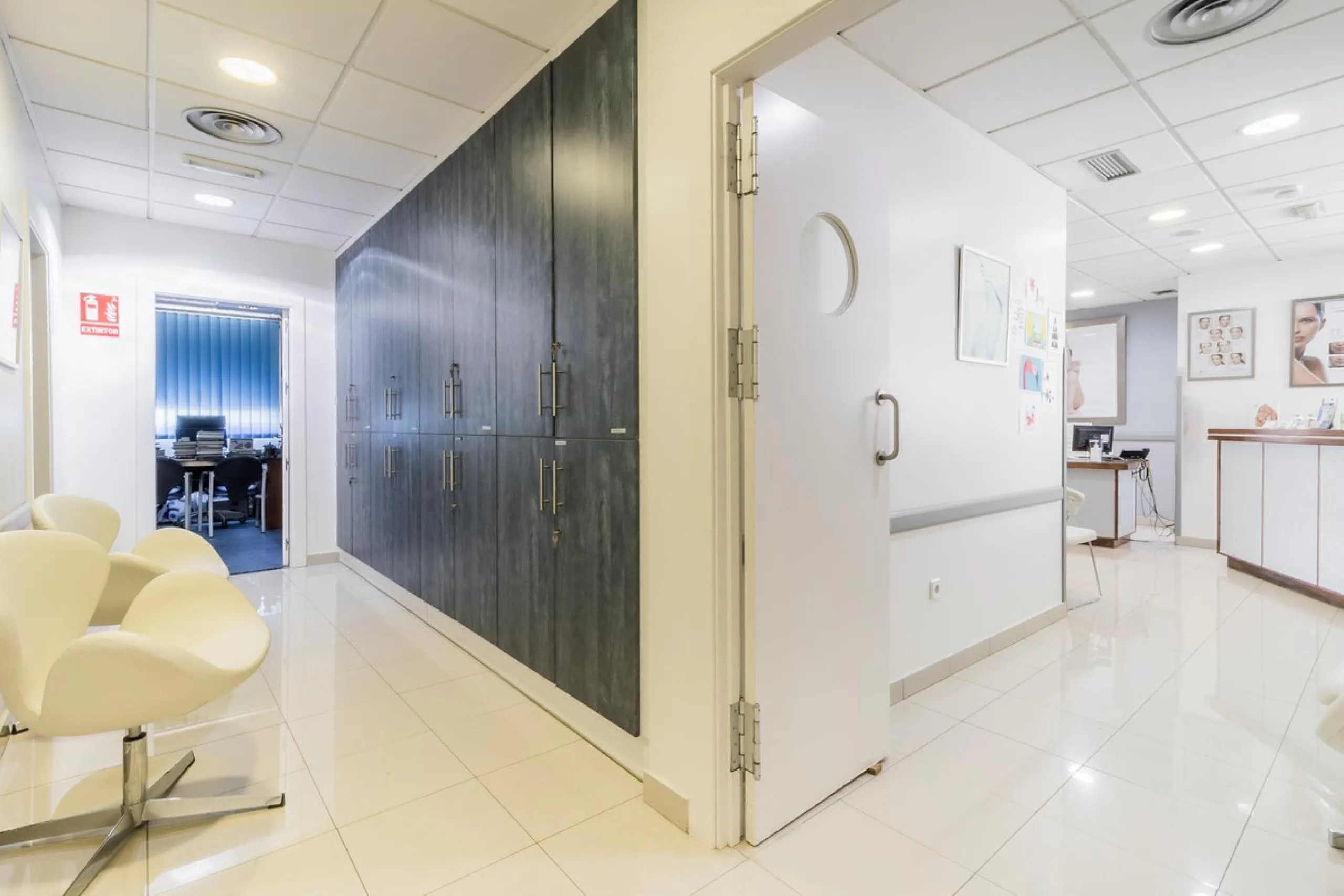 Unique Opportunity for Commercial Premises in Nueva Andalucia, Marbella