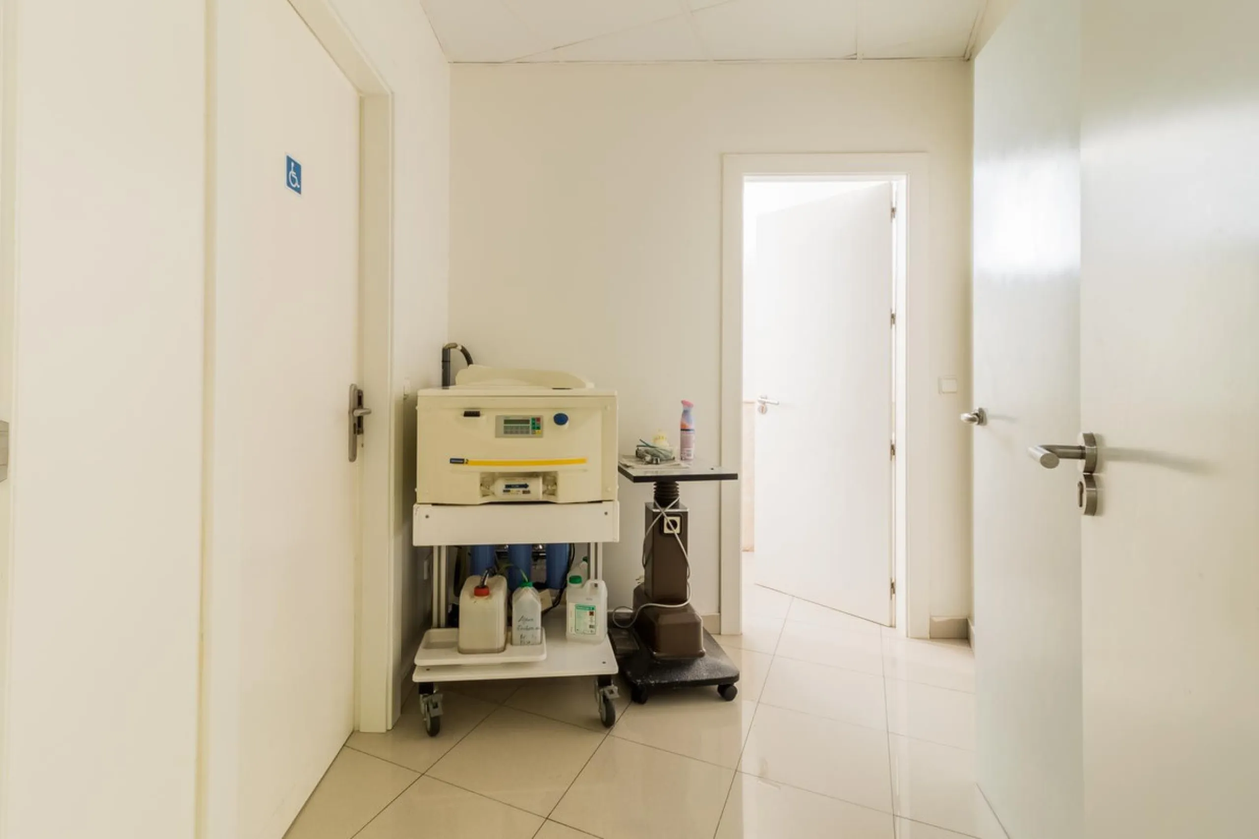 Unique Opportunity for Commercial Premises in Nueva Andalucia, Marbella