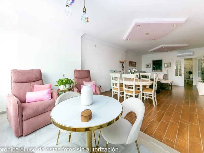 Large apartment in La Cala de Mijas on the second line of the beach.