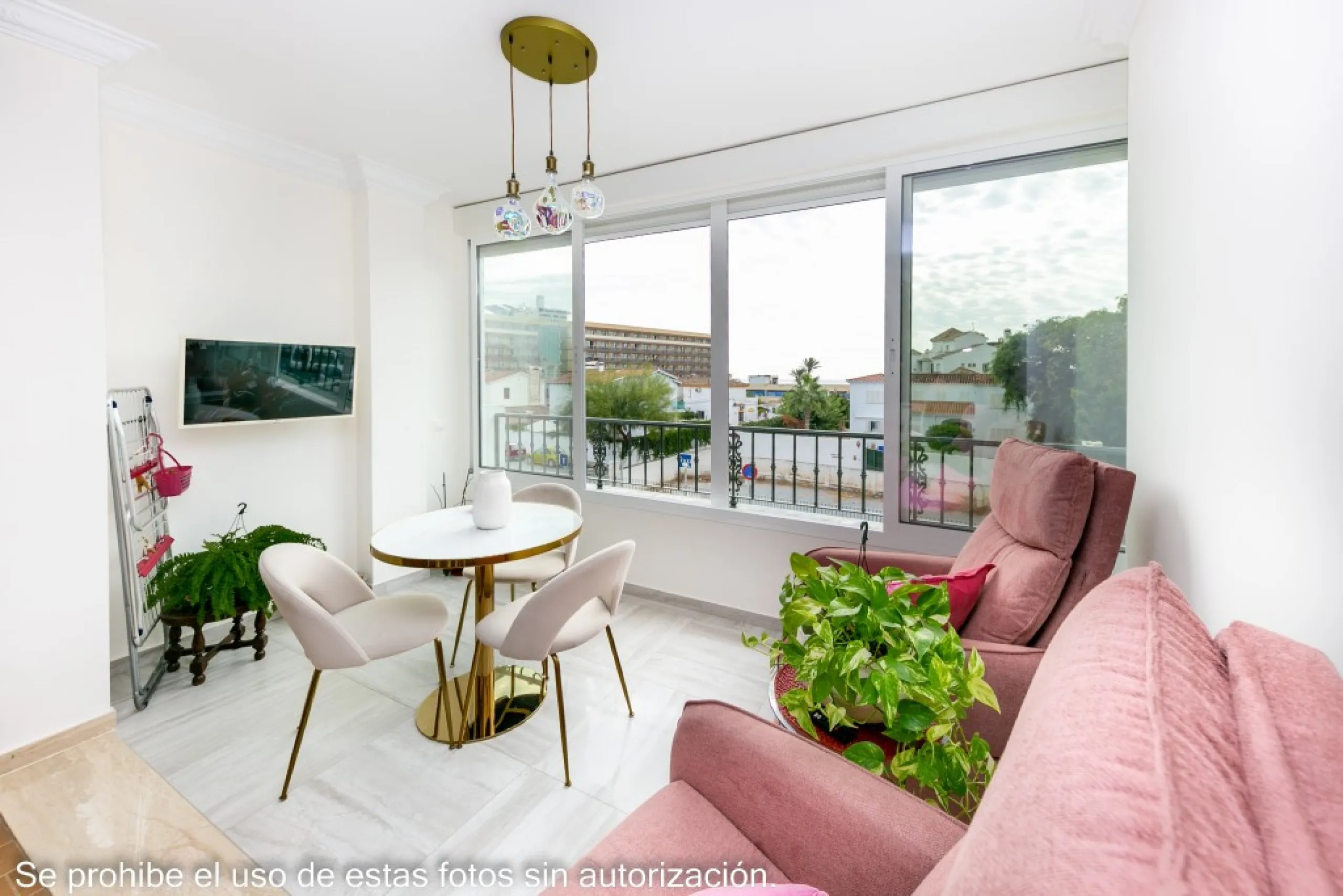 Large apartment in La Cala de Mijas on the second line of the beach.