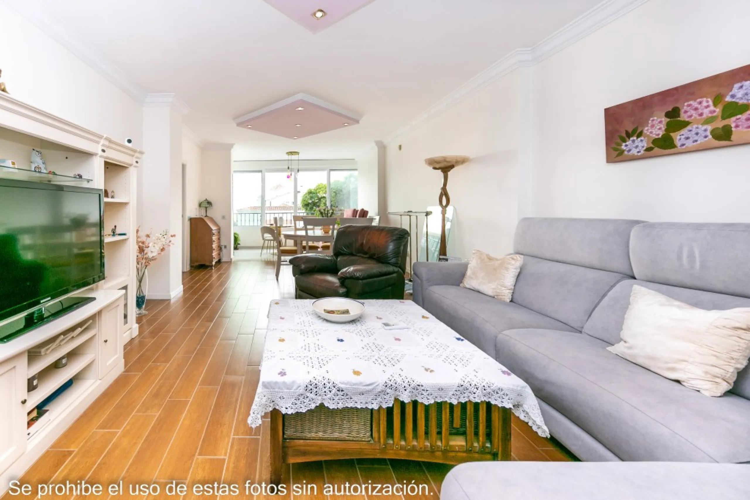Large apartment in La Cala de Mijas on the second line of the beach.