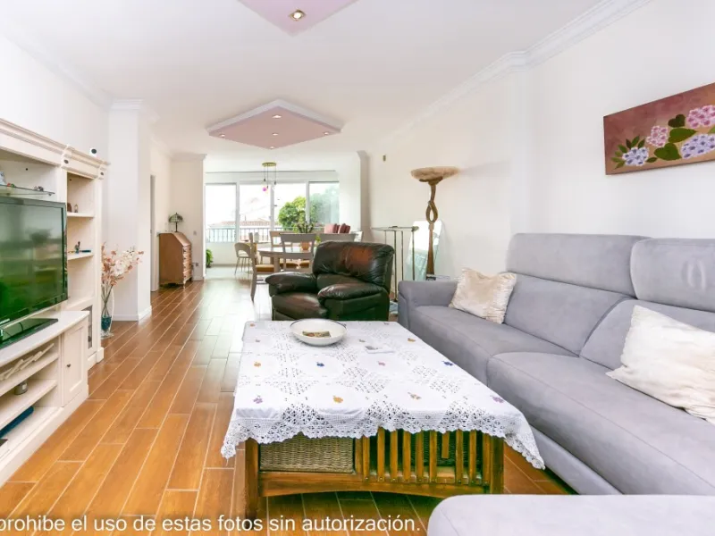 Large apartment in La Cala de Mijas on the second line of the beach.