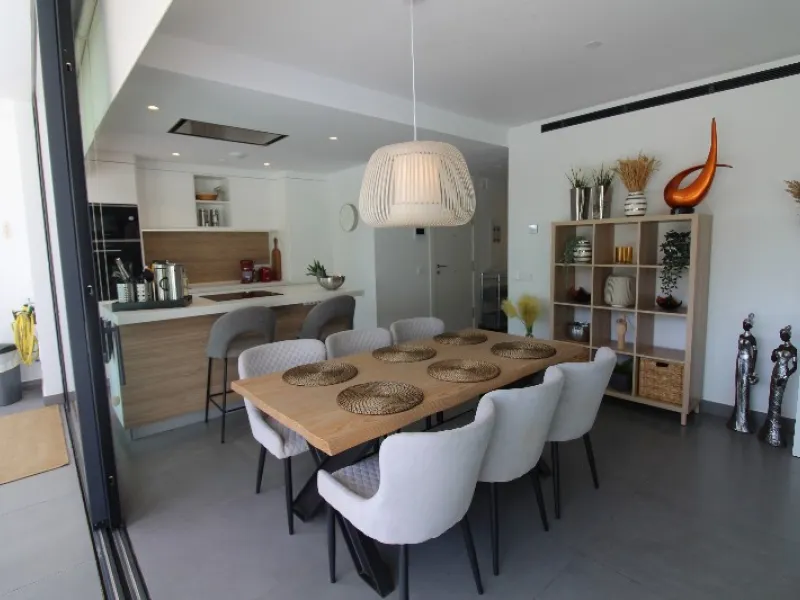 Fantastic  apartment located in the sought-after area  Higueron. The apartment is ready to move into. This beautiful apartment consists of two bedrooms and two lovely large bathrooms. Modern kitchen with everything and open to the beautiful living/dining 