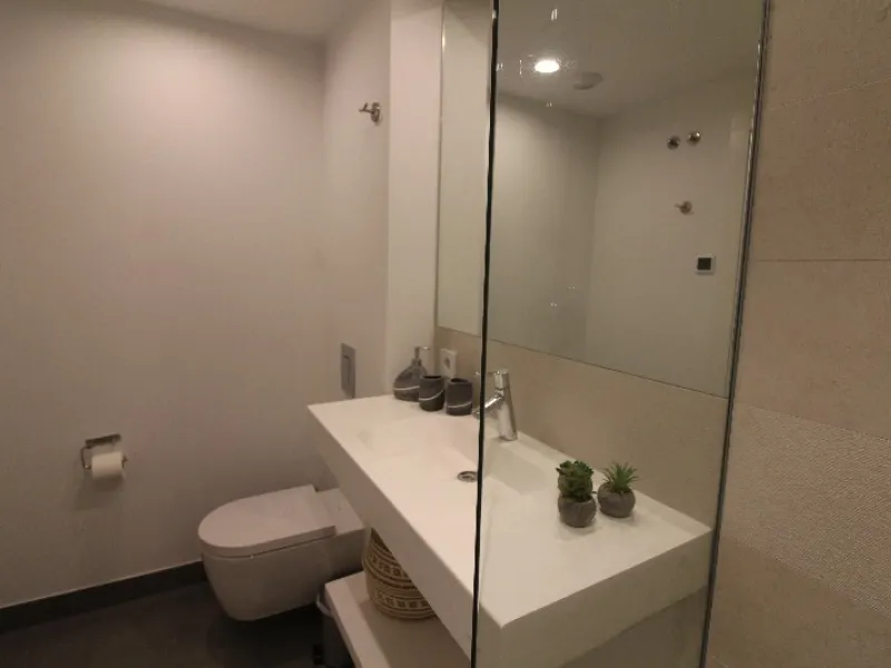 Fantastic  apartment located in the sought-after area  Higueron. The apartment is ready to move into. This beautiful apartment consists of two bedrooms and two lovely large bathrooms. Modern kitchen with everything and open to the beautiful living/dining 