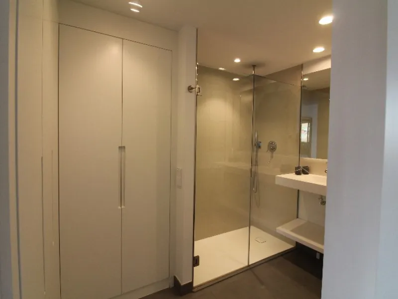 Fantastic  apartment located in the sought-after area  Higueron. The apartment is ready to move into. This beautiful apartment consists of two bedrooms and two lovely large bathrooms. Modern kitchen with everything and open to the beautiful living/dining 