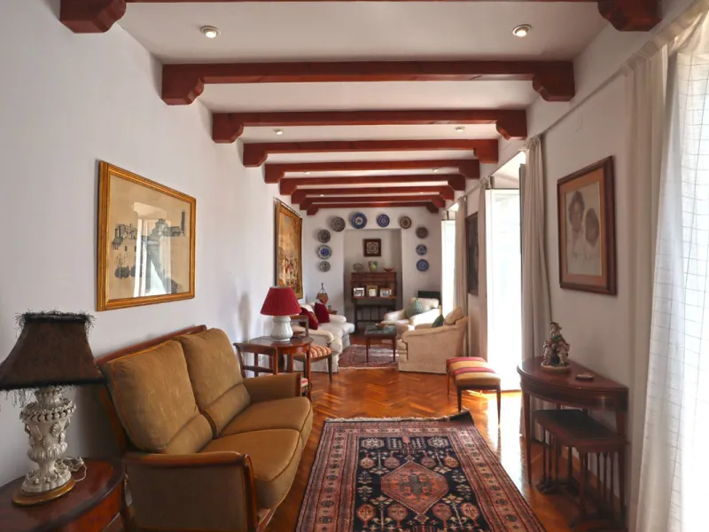 Apartment - Middle Floor Apartment в продаже в Marbella, Málaga. В доме 2 спален и 2 ванных комнат. Площадь дома 120 м²