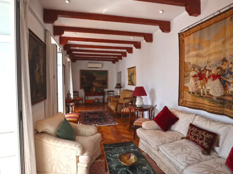 Apartment - Middle Floor Apartment в продаже в Marbella, Málaga. В доме 2 спален и 2 ванных комнат. Площадь дома 120 м²