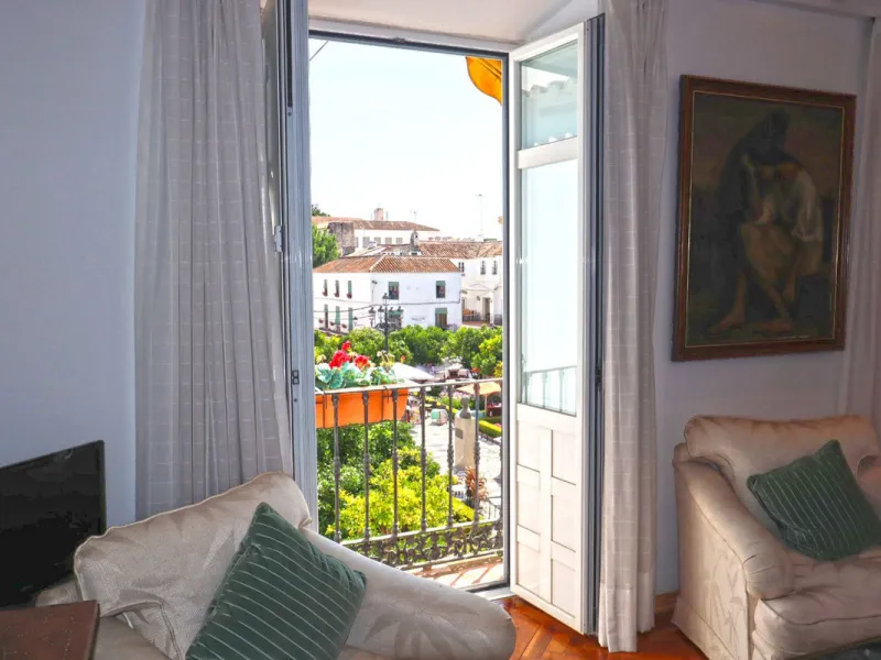 Apartment - Middle Floor Apartment в продаже в Marbella, Málaga. В доме 2 спален и 2 ванных комнат. Площадь дома 120 м²