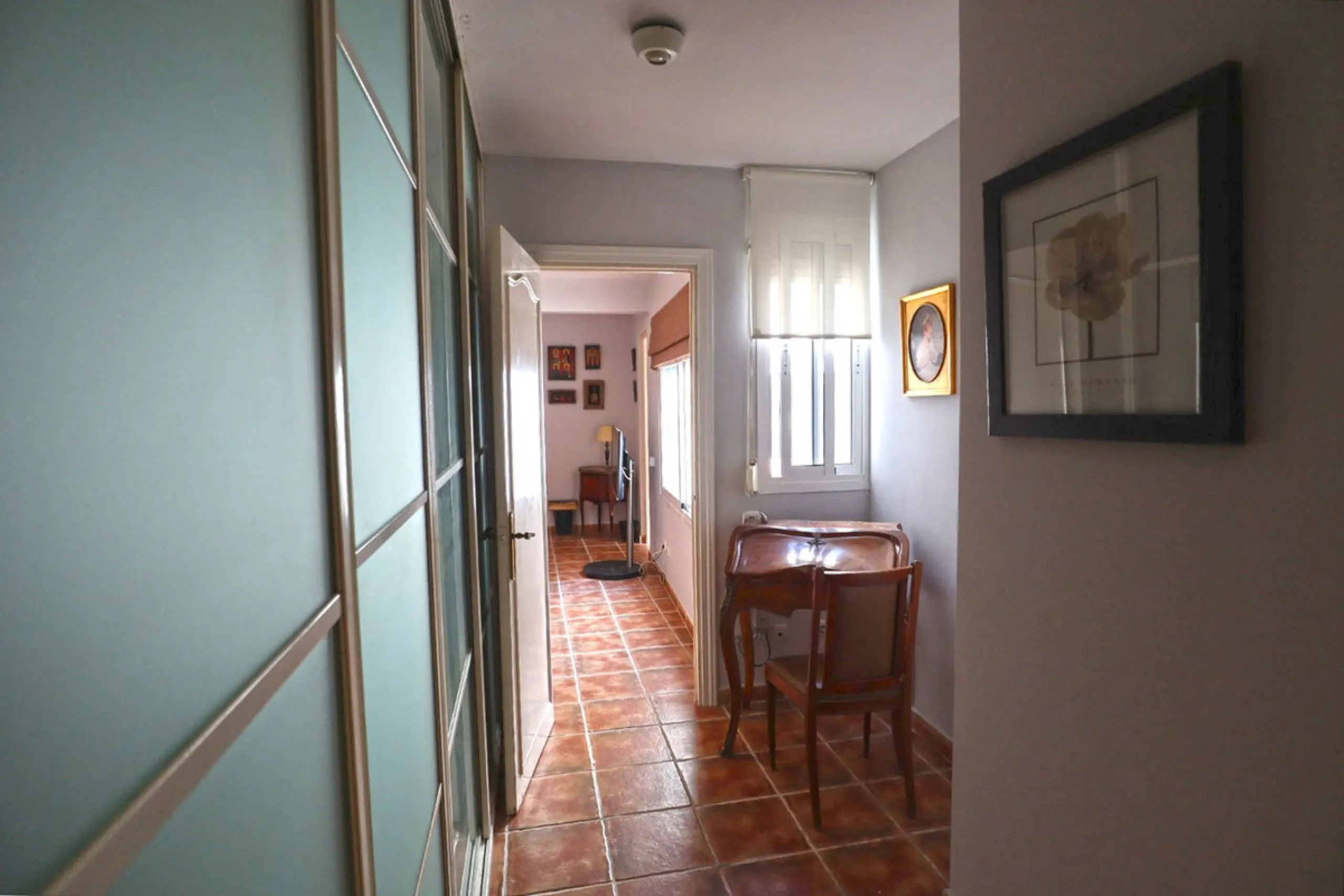 Apartment - Middle Floor Apartment в продаже в Marbella, Málaga. В доме 2 спален и 2 ванных комнат. Площадь дома 120 м²