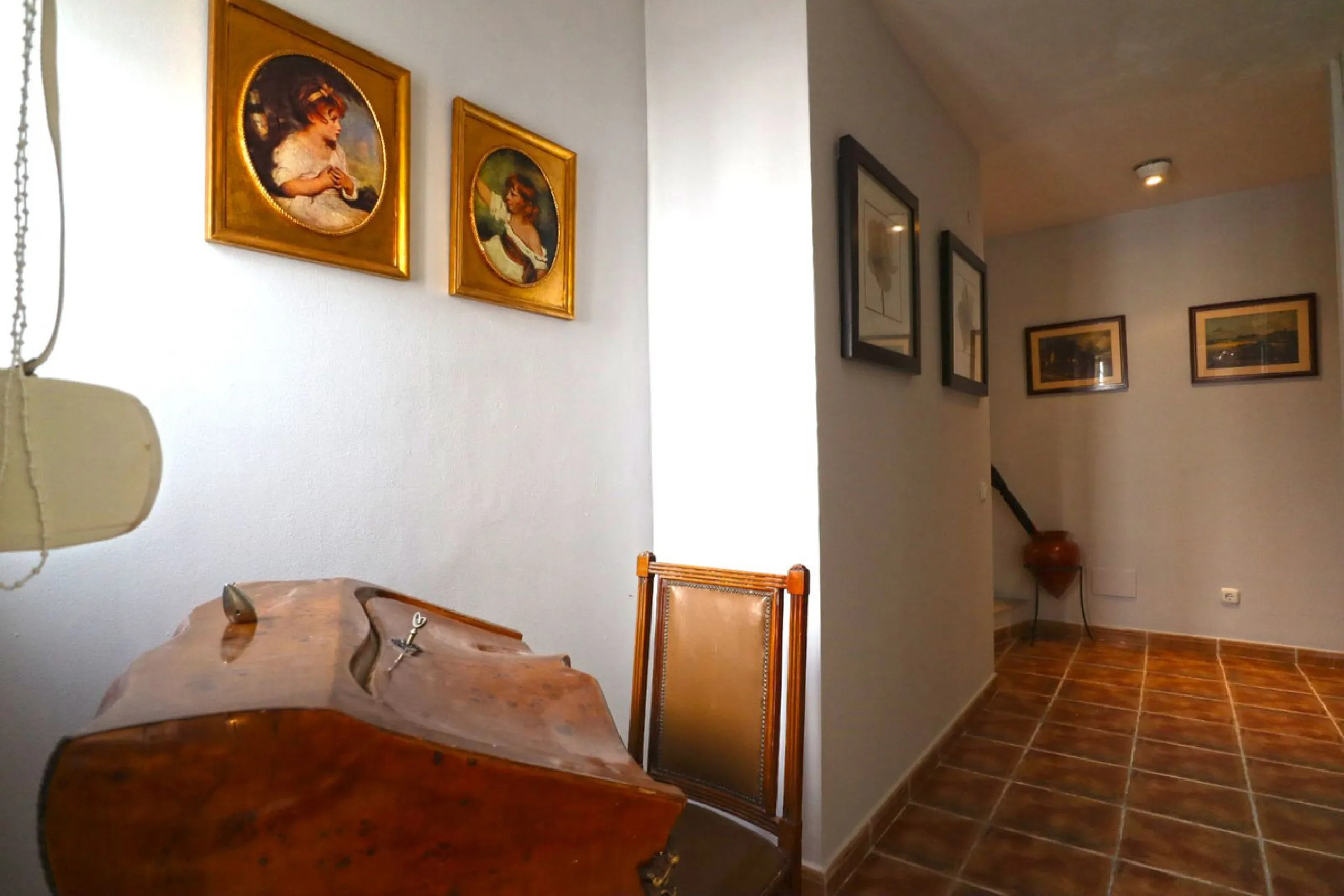 Apartment - Middle Floor Apartment в продаже в Marbella, Málaga. В доме 2 спален и 2 ванных комнат. Площадь дома 120 м²