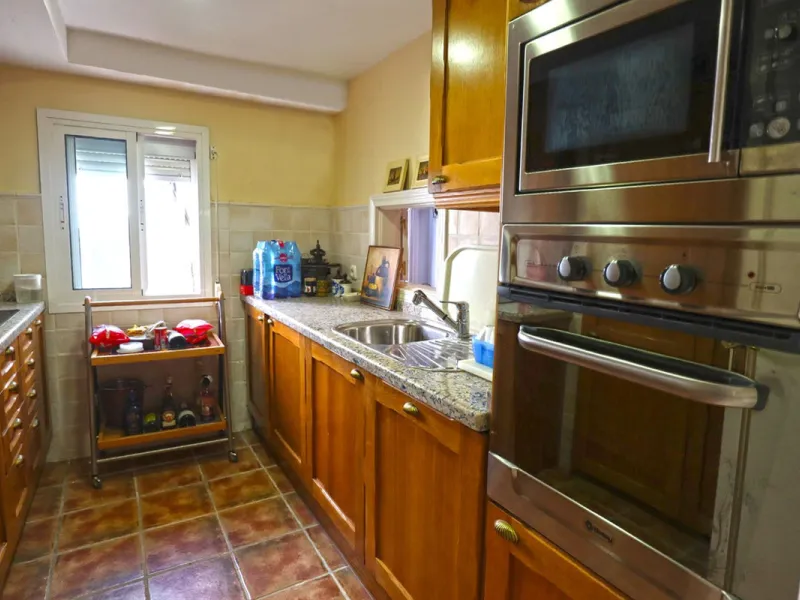 Apartment - Middle Floor Apartment в продаже в Marbella, Málaga. В доме 2 спален и 2 ванных комнат. Площадь дома 120 м²