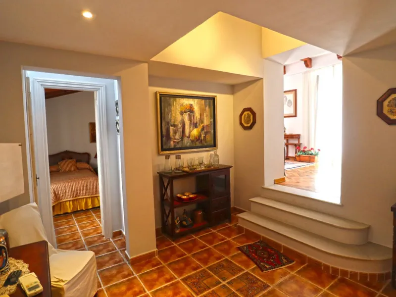 Apartment - Middle Floor Apartment в продаже в Marbella, Málaga. В доме 2 спален и 2 ванных комнат. Площадь дома 120 м²