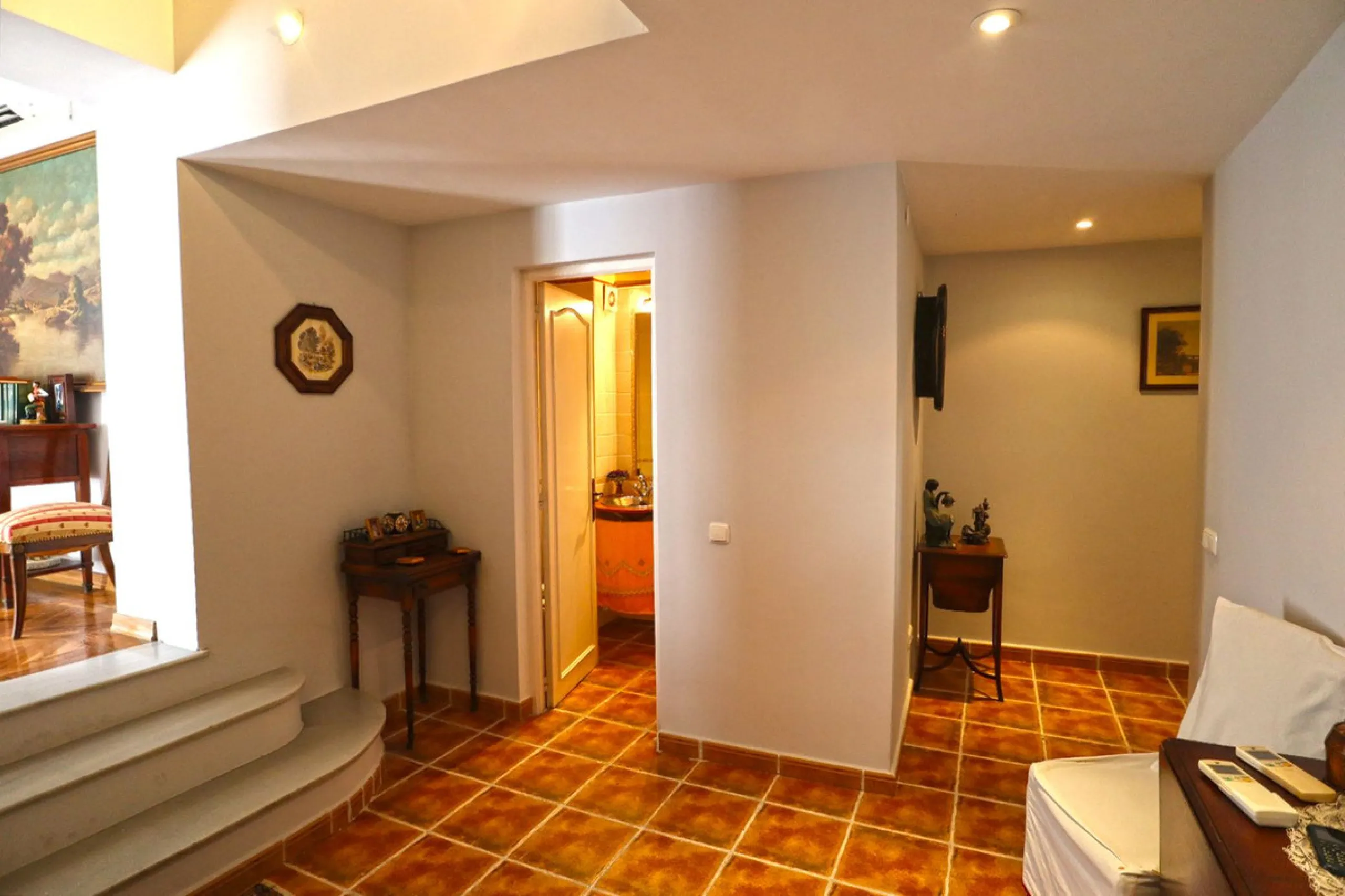 Apartment - Middle Floor Apartment в продаже в Marbella, Málaga. В доме 2 спален и 2 ванных комнат. Площадь дома 120 м²