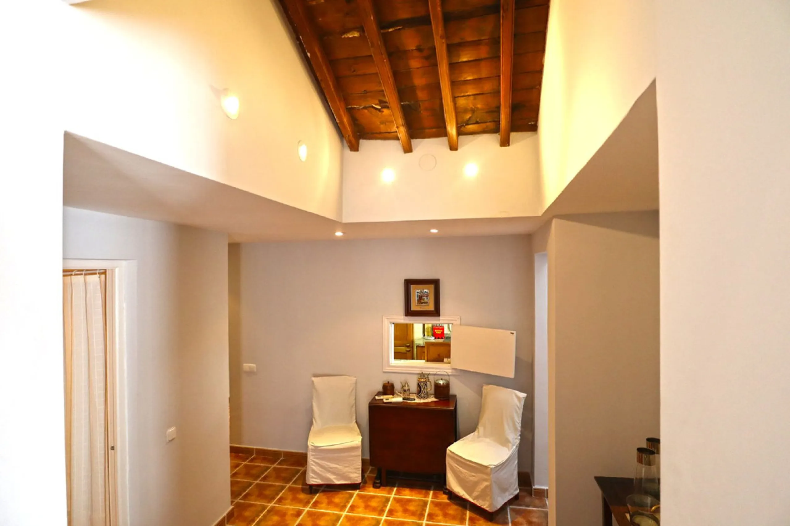 Apartment - Middle Floor Apartment в продаже в Marbella, Málaga. В доме 2 спален и 2 ванных комнат. Площадь дома 120 м²