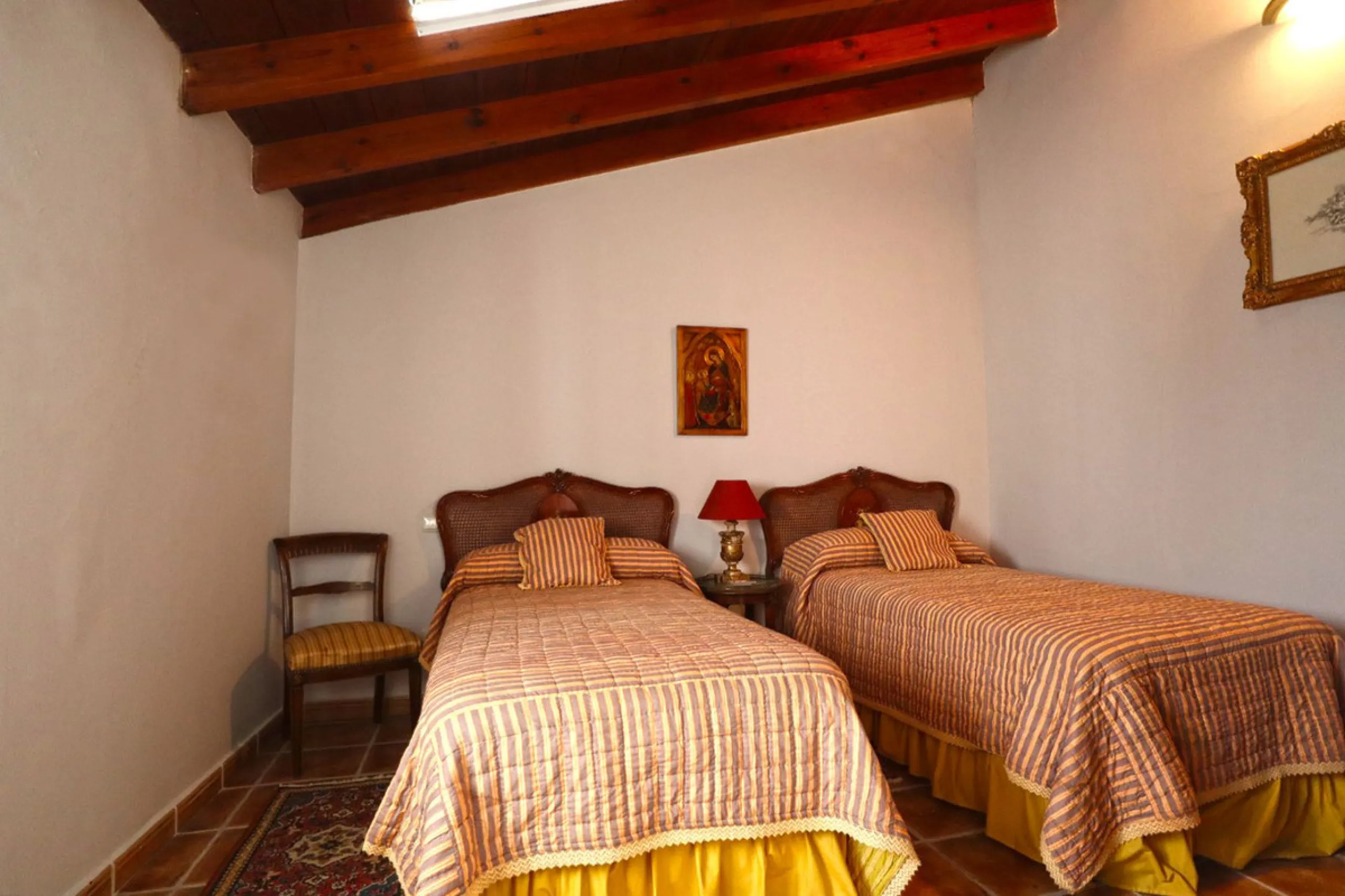 Apartment - Middle Floor Apartment в продаже в Marbella, Málaga. В доме 2 спален и 2 ванных комнат. Площадь дома 120 м²