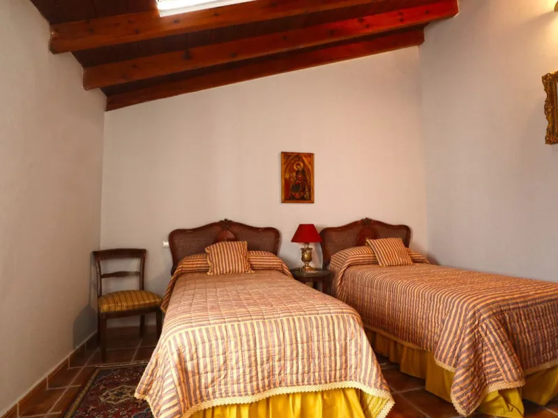 Apartment - Middle Floor Apartment в продаже в Marbella, Málaga. В доме 2 спален и 2 ванных комнат. Площадь дома 120 м²