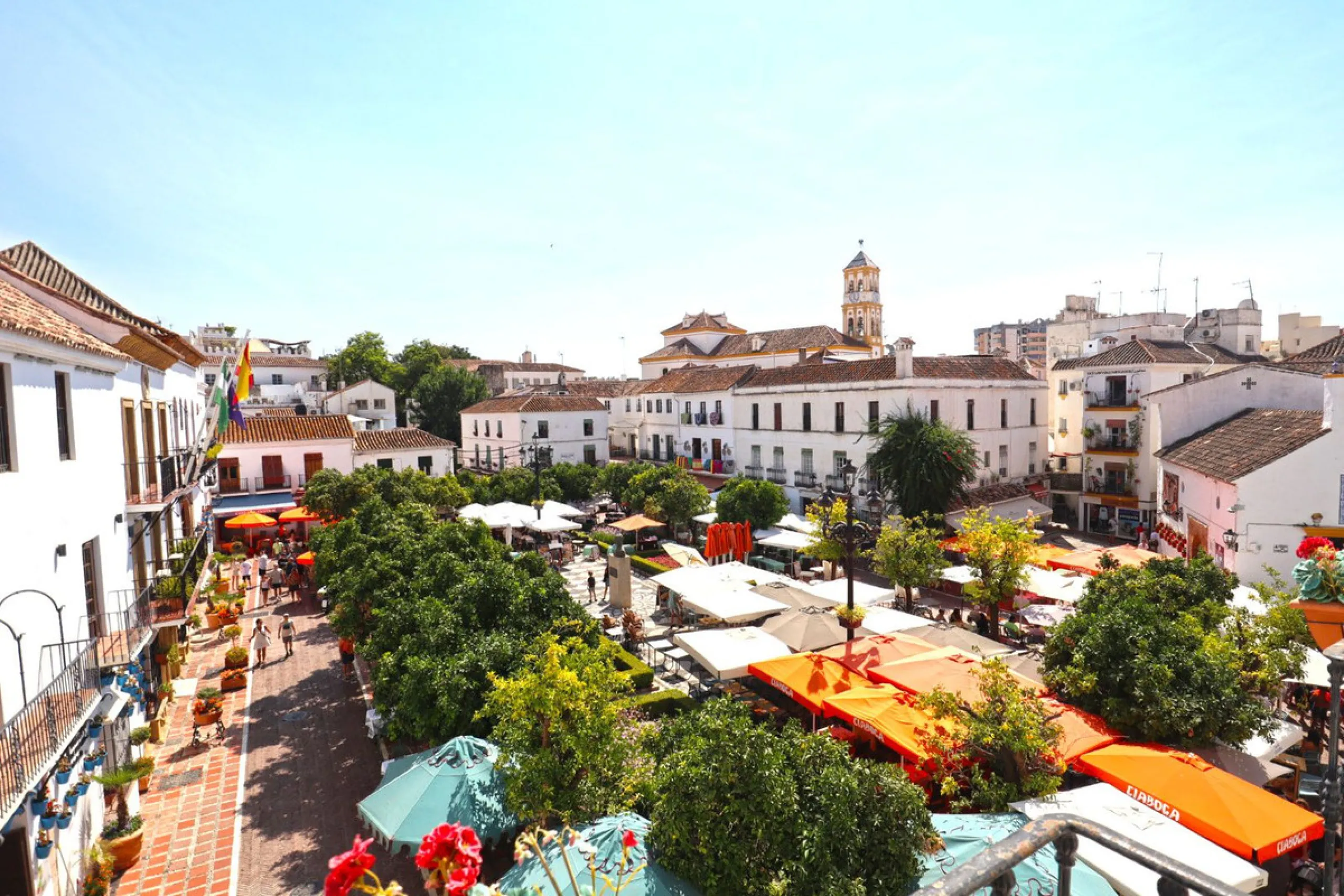 Apartment - Middle Floor Apartment в продаже в Marbella, Málaga. В доме 2 спален и 2 ванных комнат. Площадь дома 120 м²