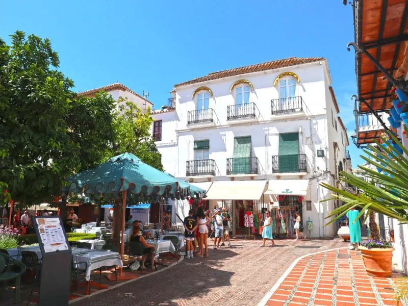 Apartment - Middle Floor Apartment в продаже в Marbella, Málaga. В доме 2 спален и 2 ванных комнат. Площадь дома 120 м²