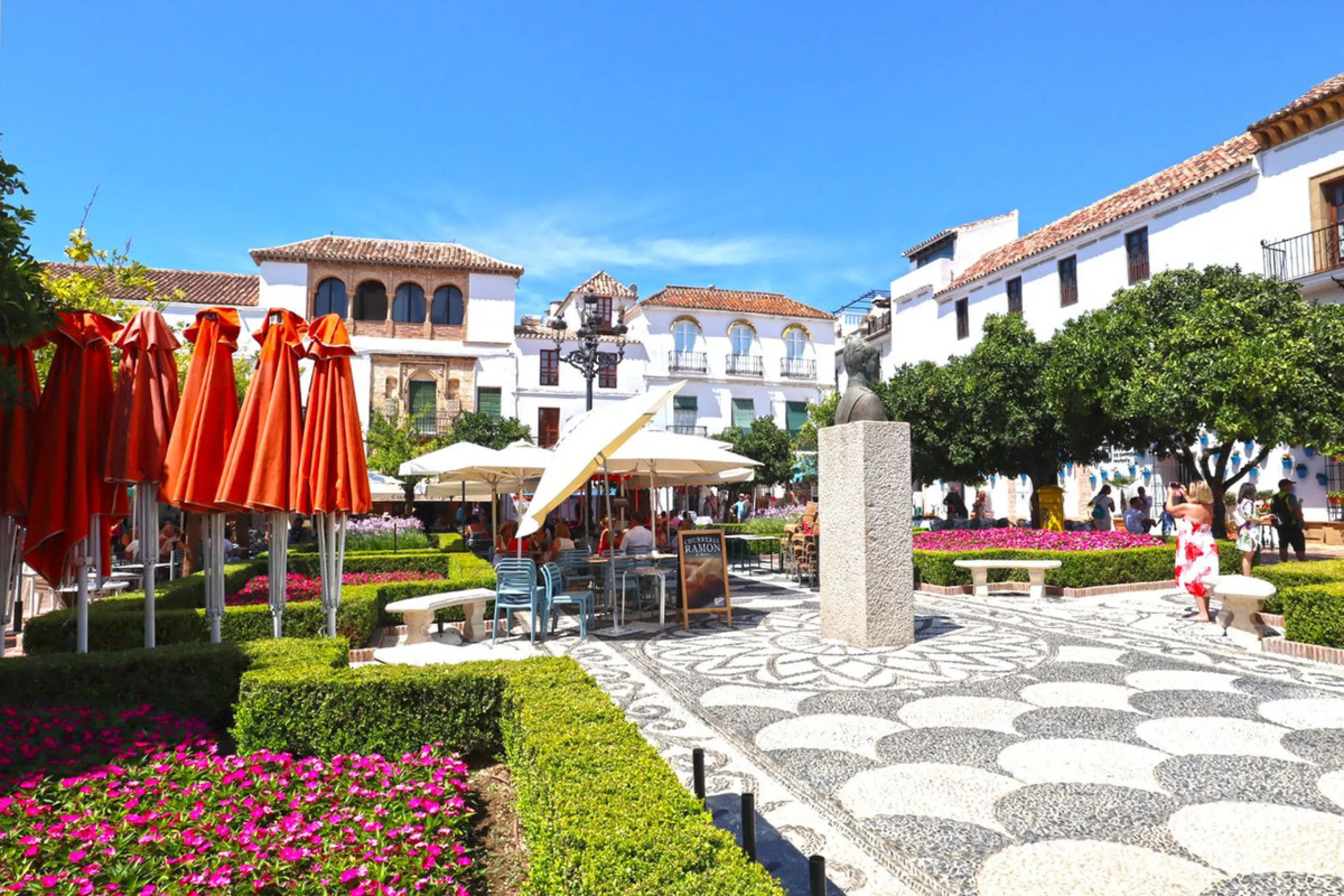 Apartment - Middle Floor Apartment в продаже в Marbella, Málaga. В доме 2 спален и 2 ванных комнат. Площадь дома 120 м²