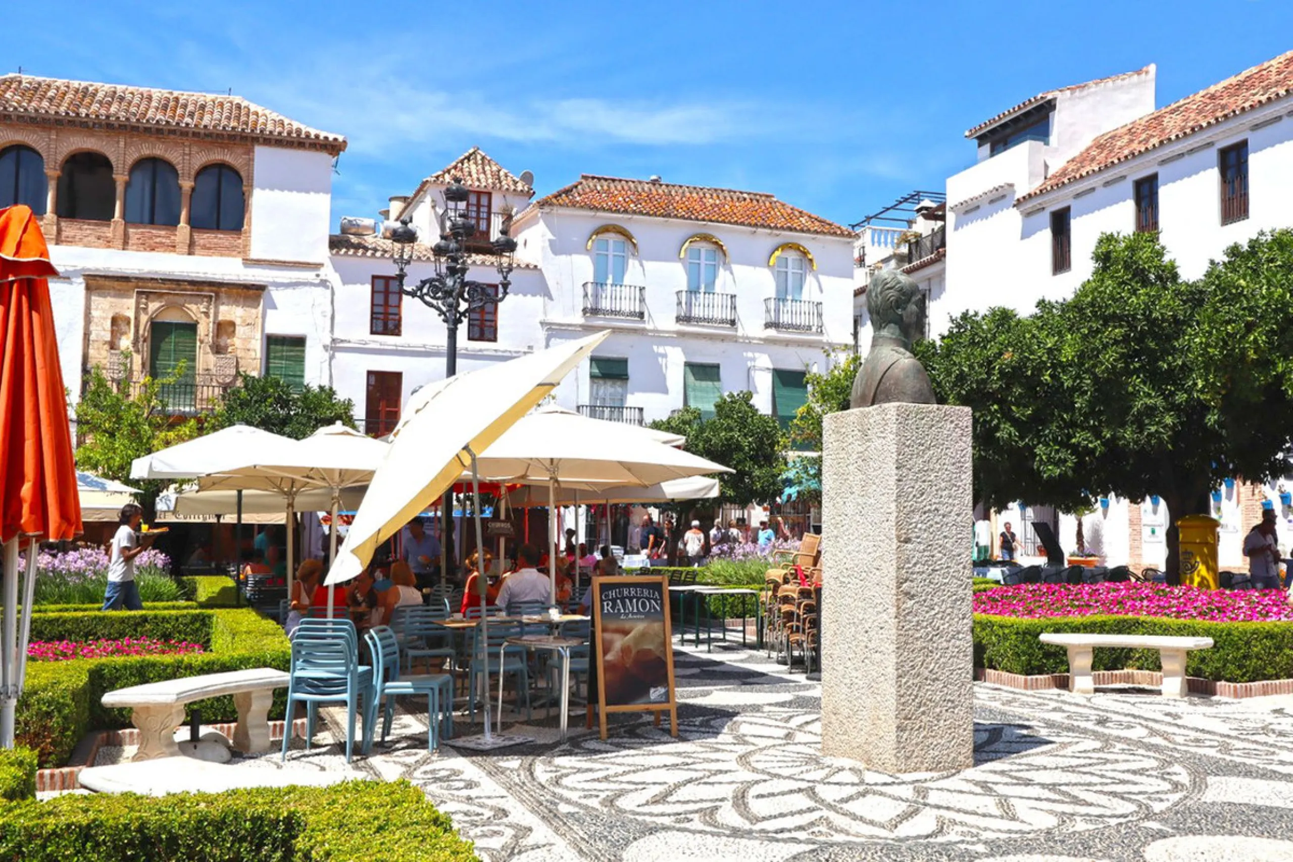Apartment - Middle Floor Apartment в продаже в Marbella, Málaga. В доме 2 спален и 2 ванных комнат. Площадь дома 120 м²