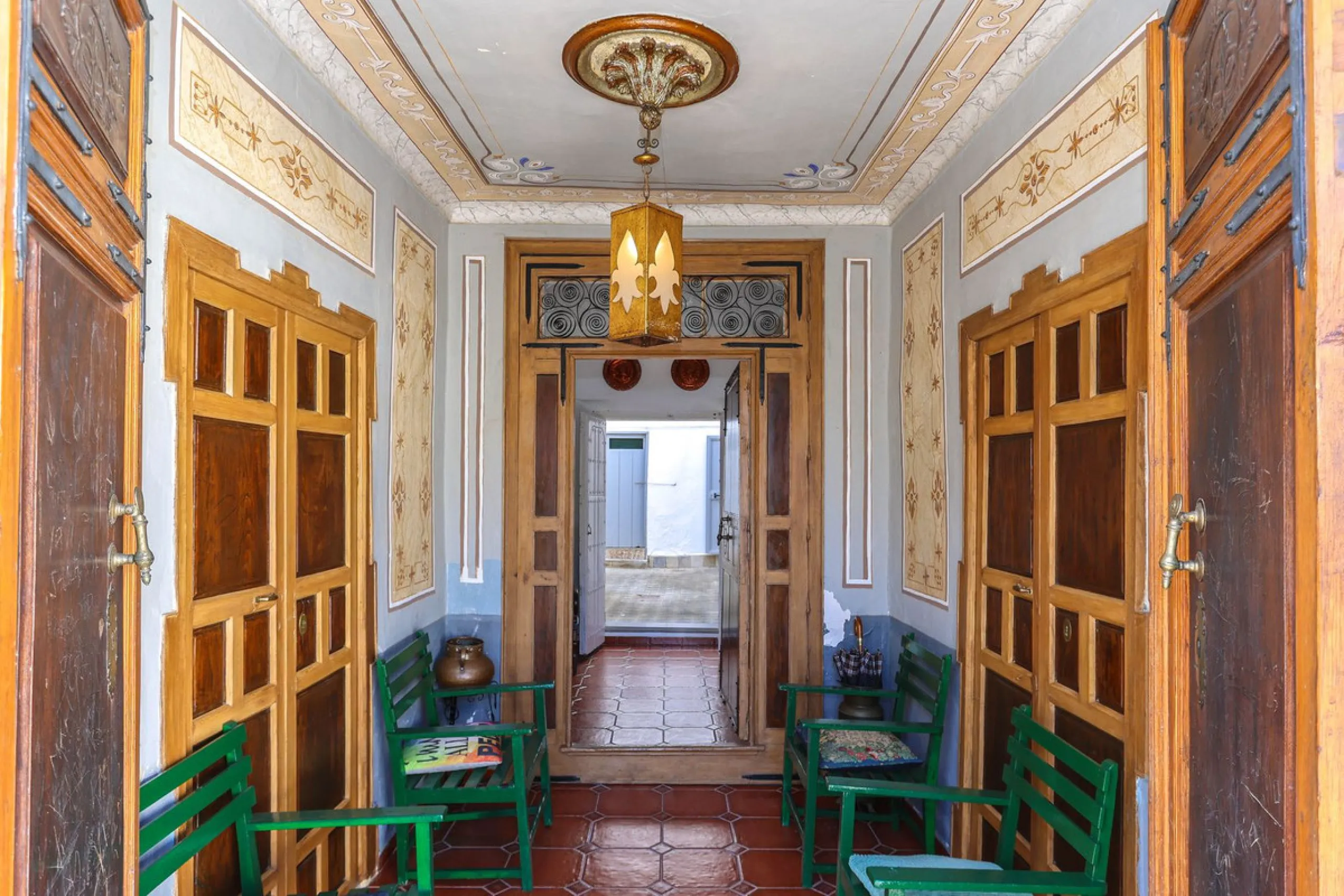 Character Townhouse in Tolox steeped in history